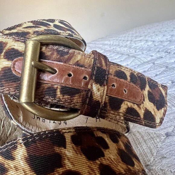 Stuart Weitzman X-Ray Animal Print Fabric Wide Strap Espadrille Wedge Sandal 7 M - Picture 14 of 16